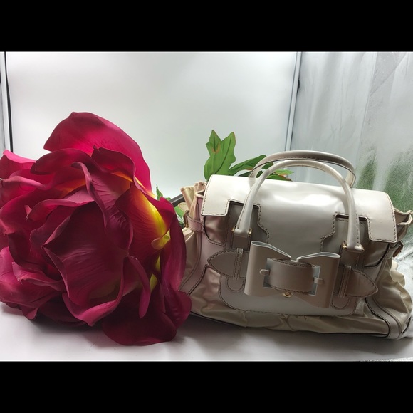 Gucci Bag - Picture 1 of 5